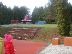 Úprava dětského hřiště a zahrady MŠ Sluníčko v přírodním stylu